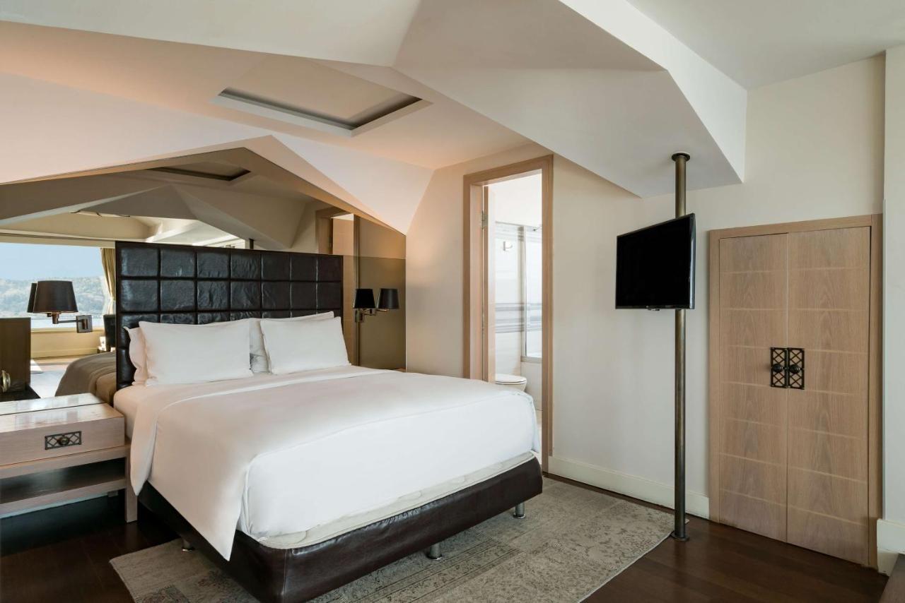Radisson Blu Bosphorus Hotel Istanbul Ngoại thất bức ảnh A bedroom at the hotel