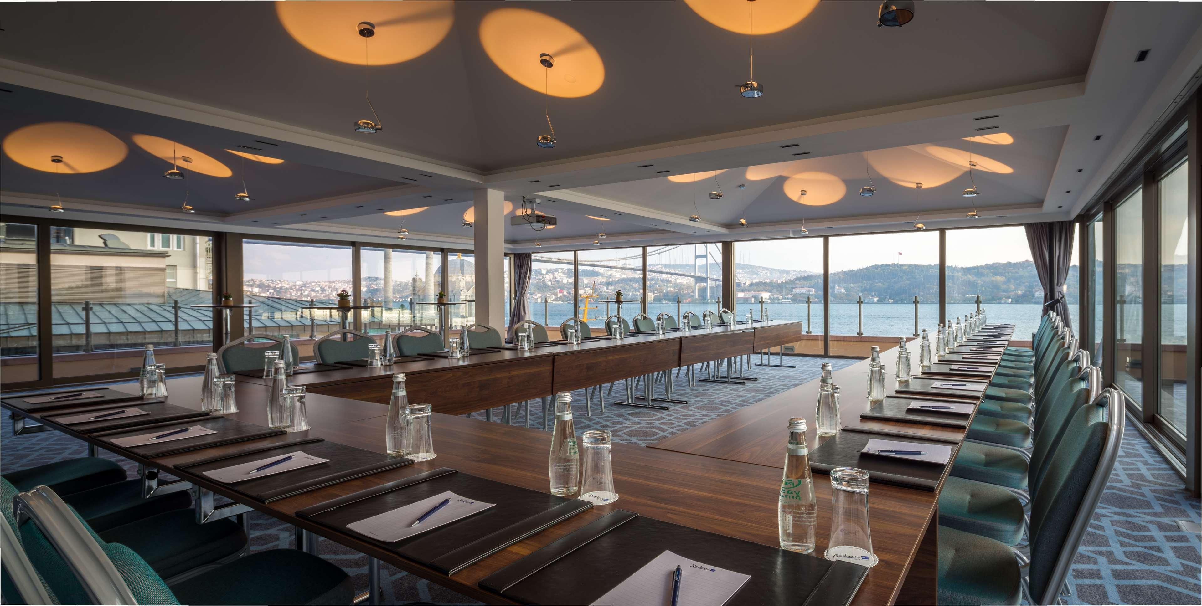 Radisson Blu Bosphorus Hotel Istanbul Ngoại thất bức ảnh The Westin Athens