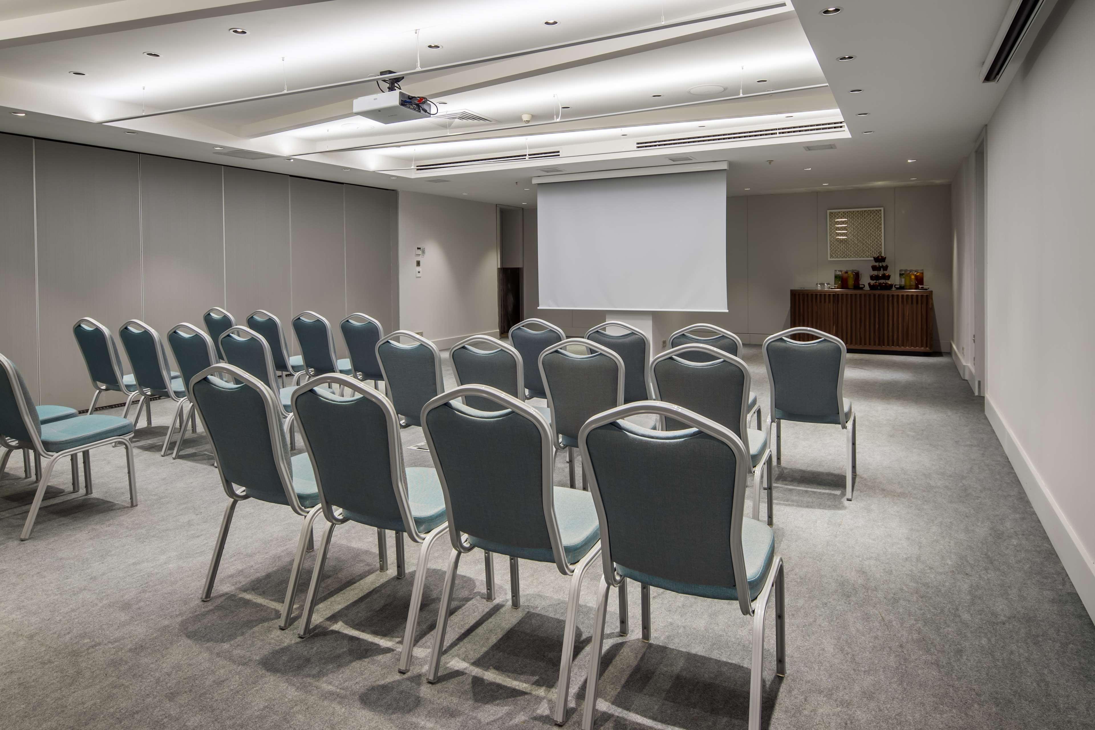 Radisson Blu Bosphorus Hotel Istanbul Ngoại thất bức ảnh The meeting room