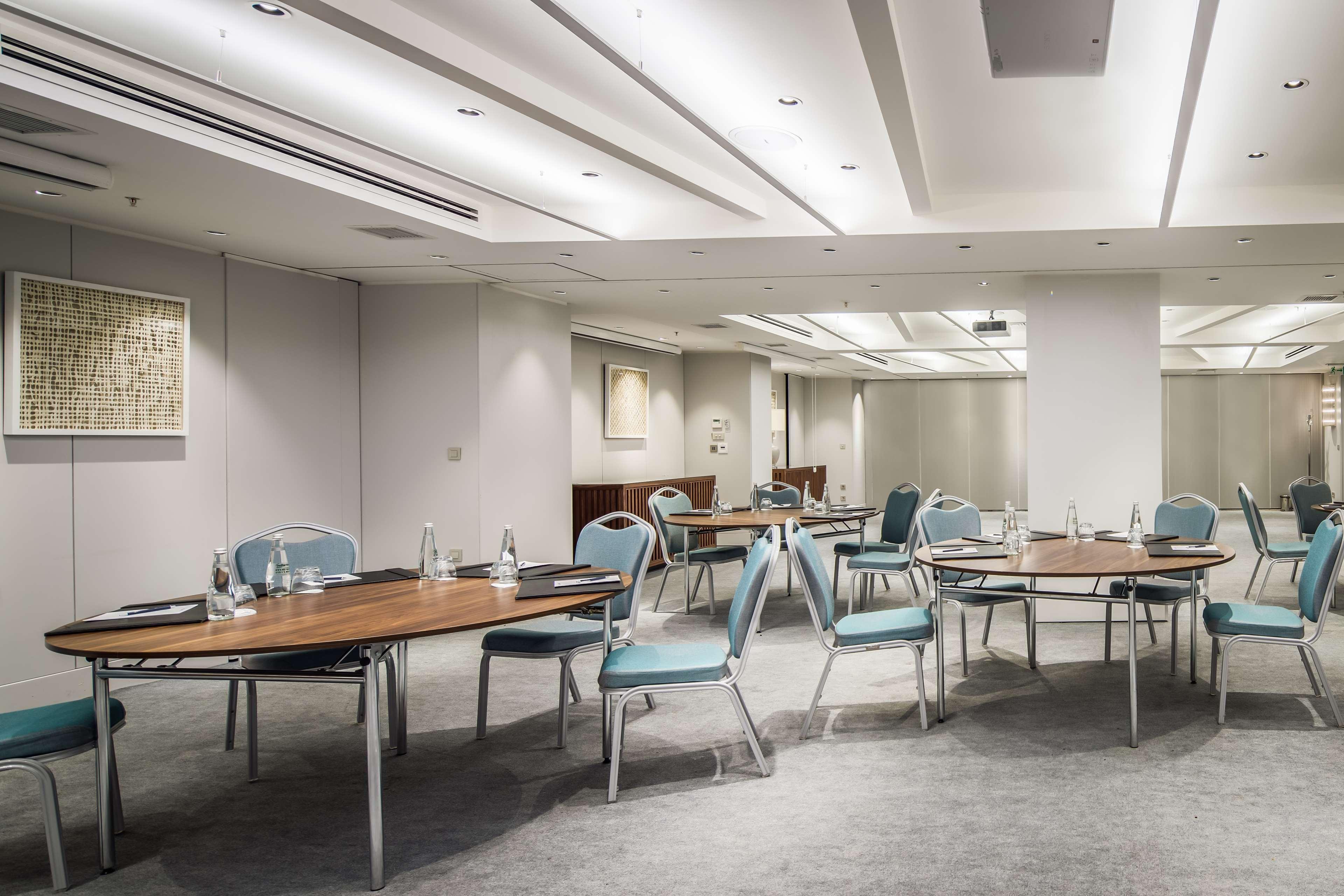 Radisson Blu Bosphorus Hotel Istanbul Ngoại thất bức ảnh The meeting room