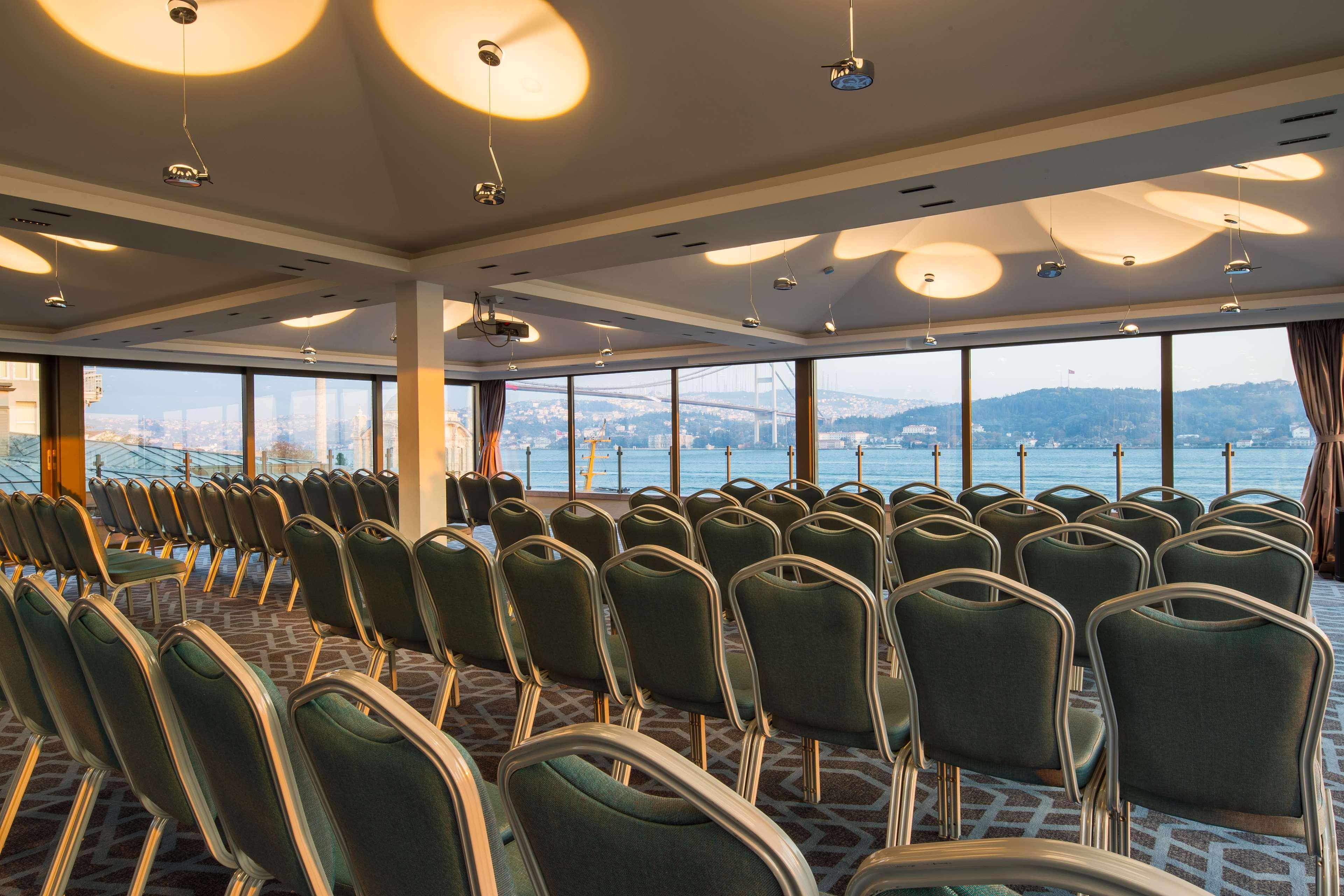 Radisson Blu Bosphorus Hotel Istanbul Ngoại thất bức ảnh The International Conference Centre