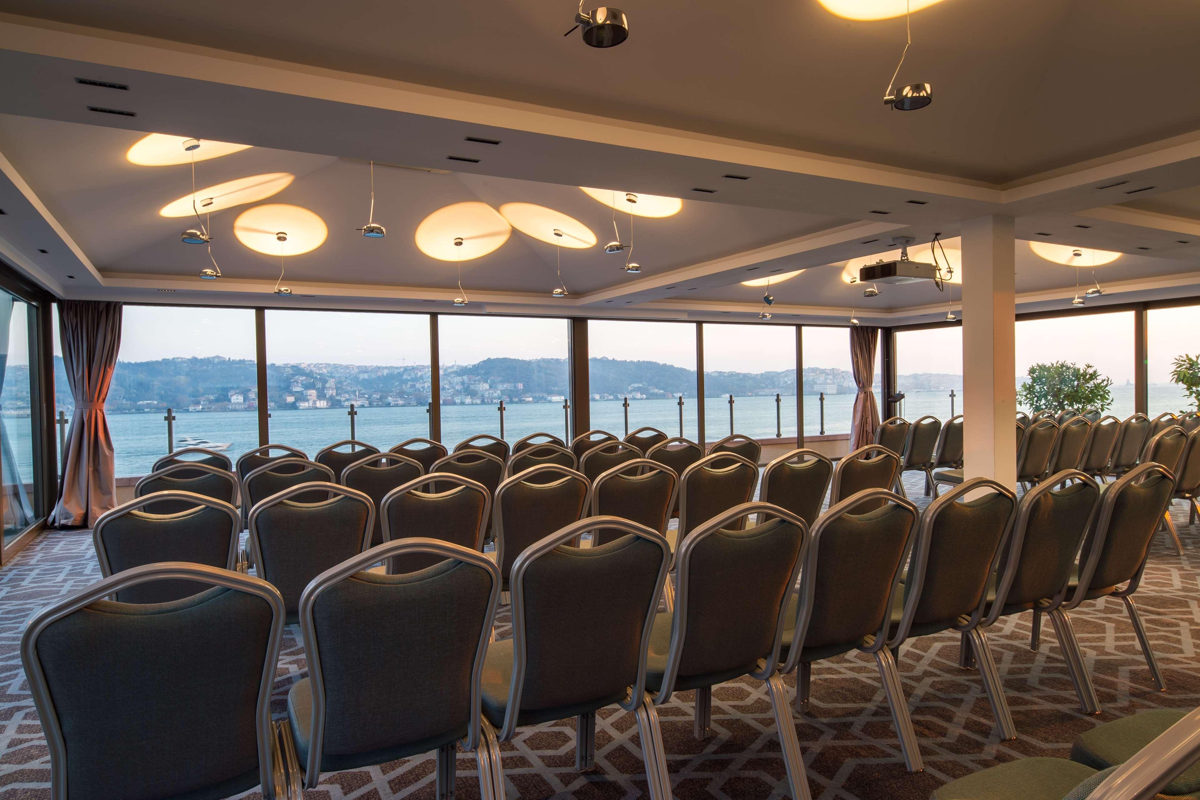 Radisson Blu Bosphorus Hotel Istanbul Ngoại thất bức ảnh The conference centre