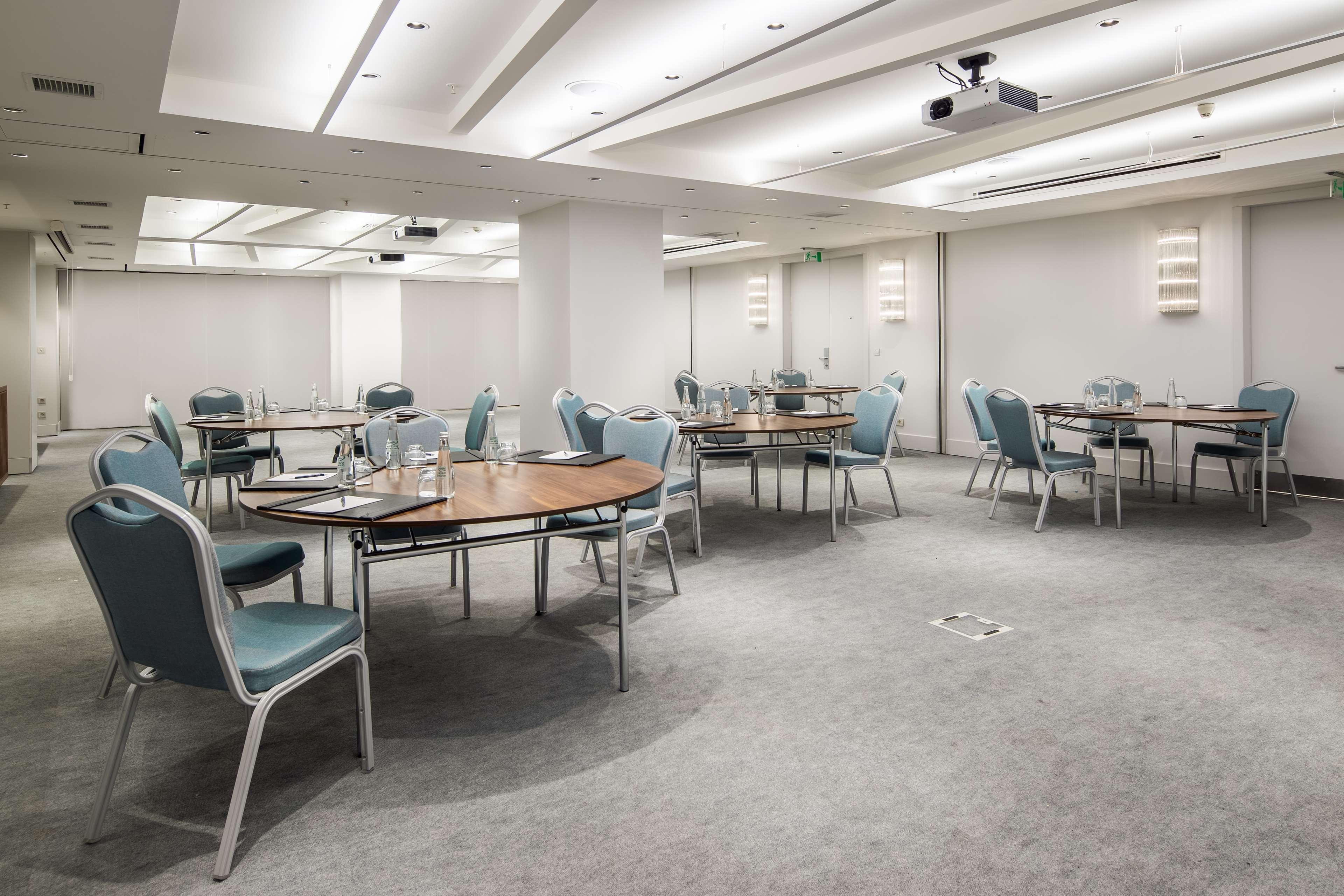Radisson Blu Bosphorus Hotel Istanbul Ngoại thất bức ảnh The meeting room